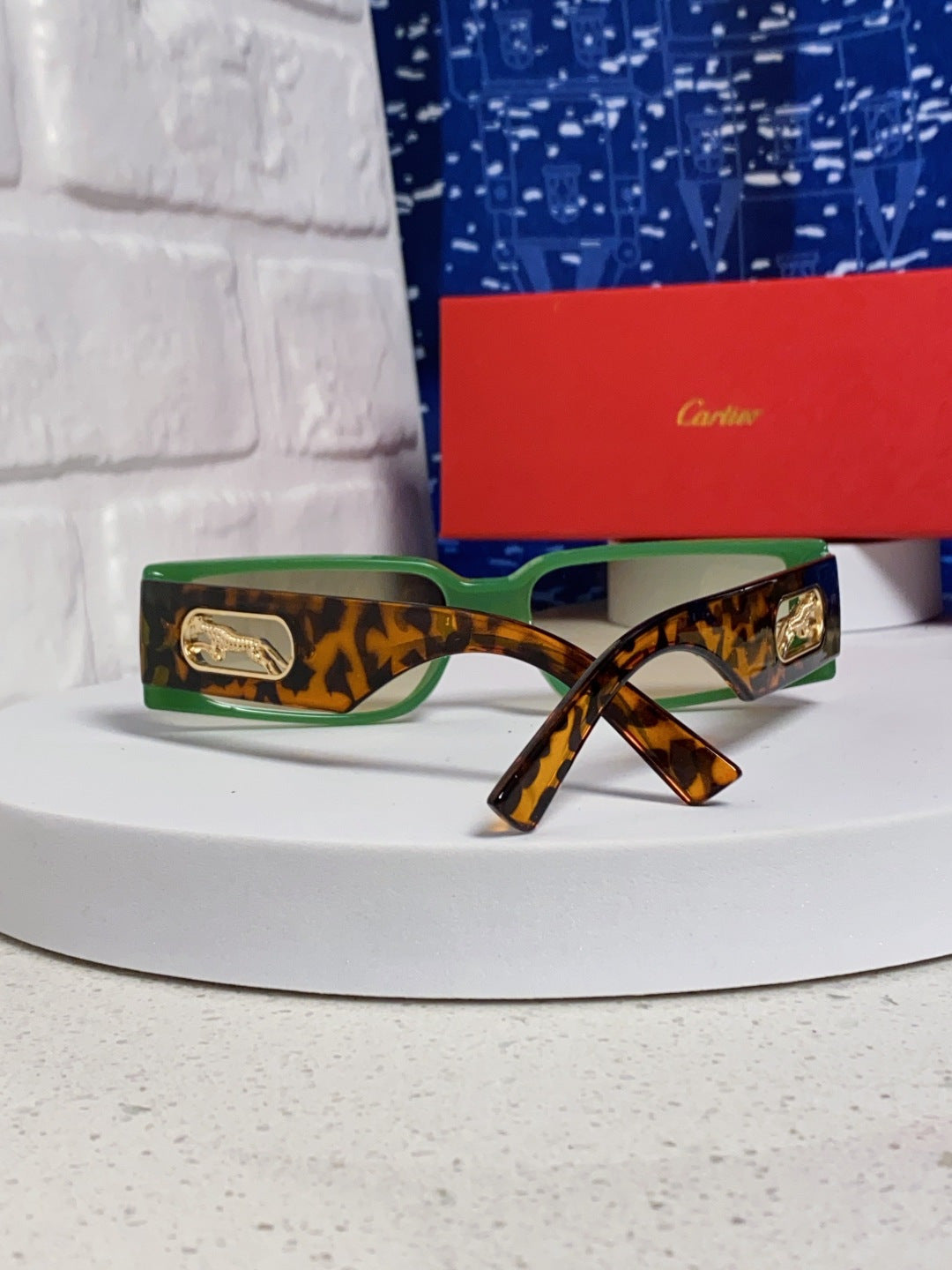 Cartier Fashion Green Lens Sunglasses for Women - detail image 3