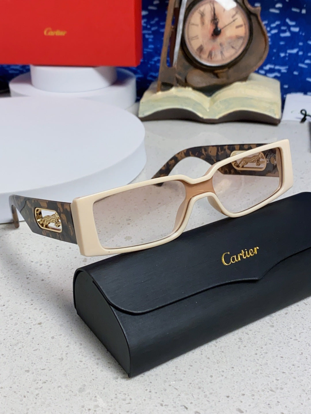 Cartier Fashion Brown Lens Sunglasses for Women - 465782 - detail image 10