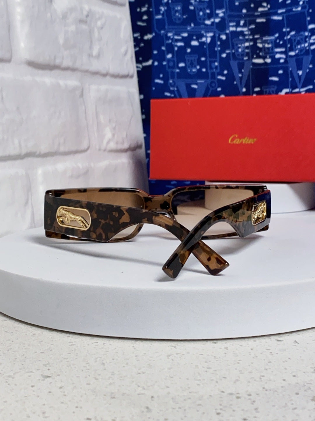 Cartier Fashion Brown Lens Sunglasses for Women - detail image 3