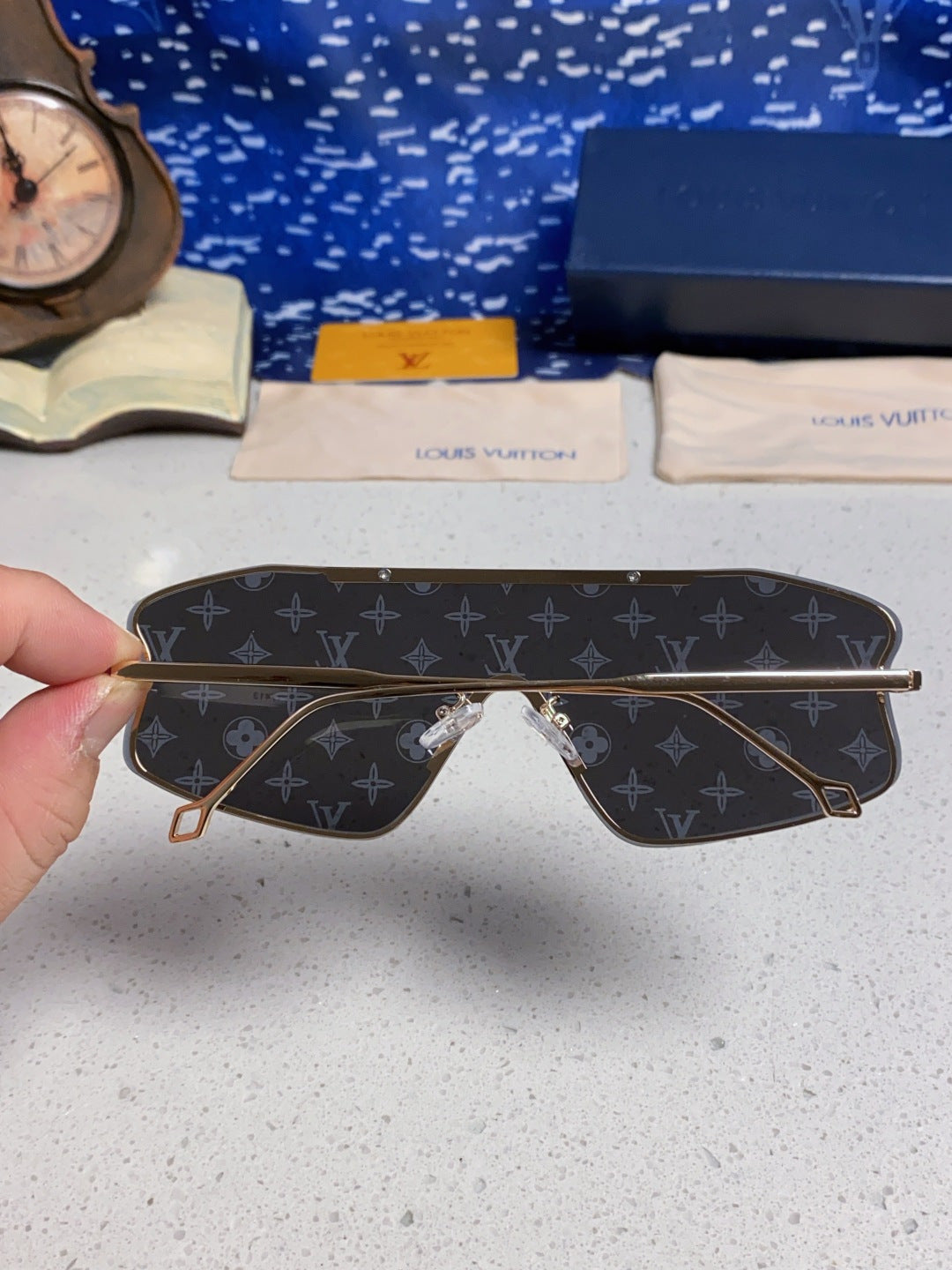 Louis Vuitton Lightweight Rimless Gray Lens Sunglasses for Men & Women - detail image 5