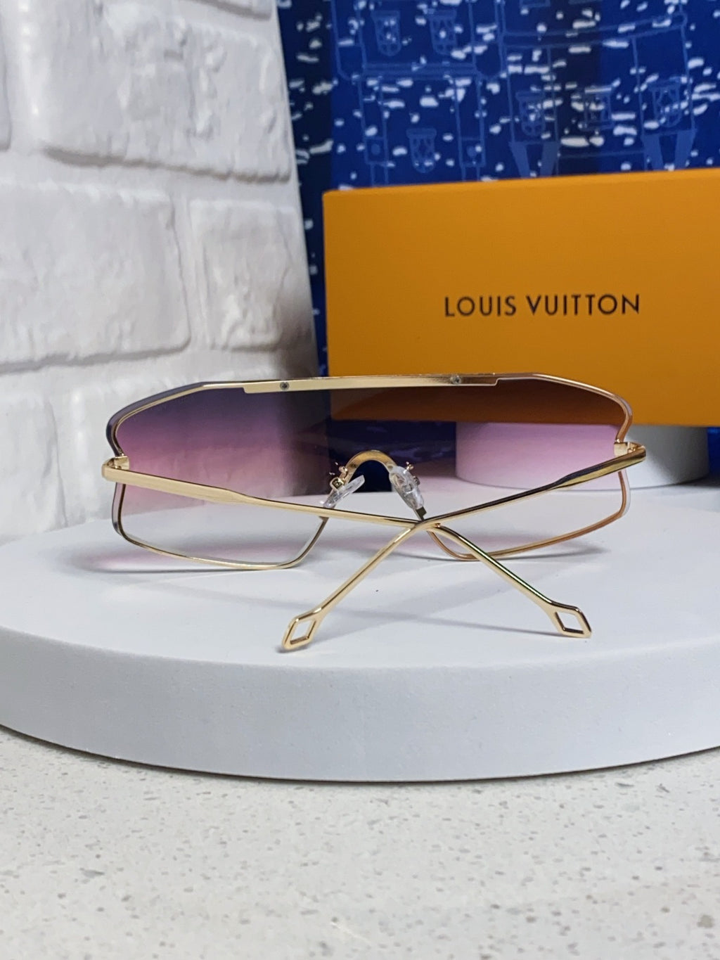 Louis Vuitton Lightweight Rimless Purple Lens Sunglasses for Men & Women - detail image 3