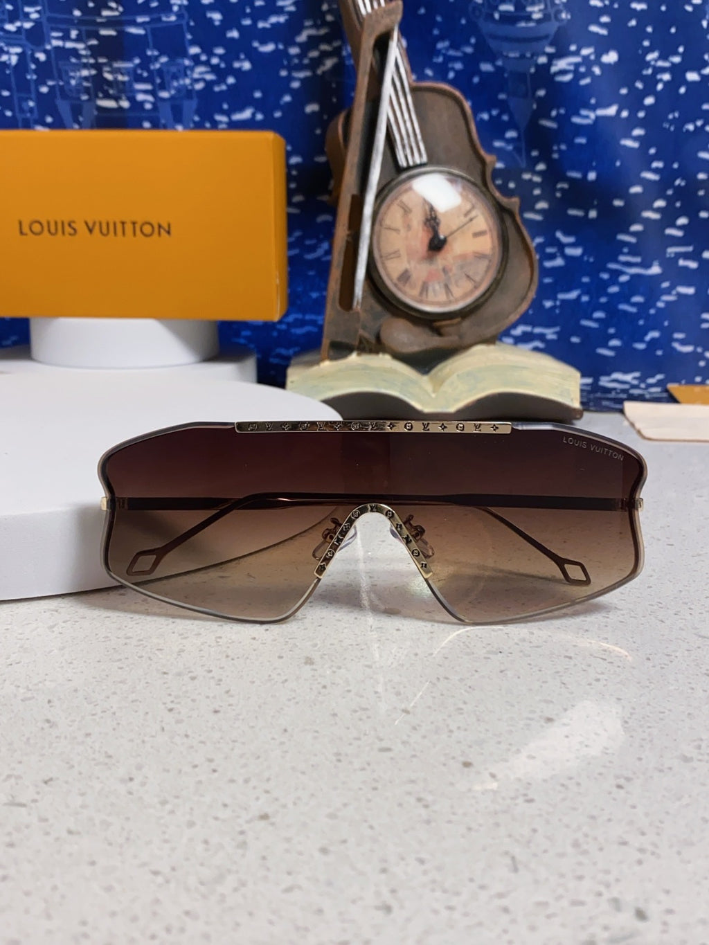 Louis Vuitton Lightweight Rimless Red Lens Sunglasses for Men & Women - detail image 8