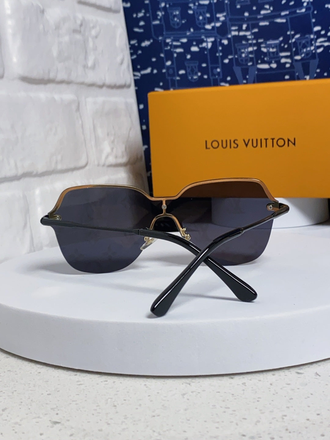 Louis Vuitton Lightweight Rimless Blue Lens Sunglasses for Women - detail image 3