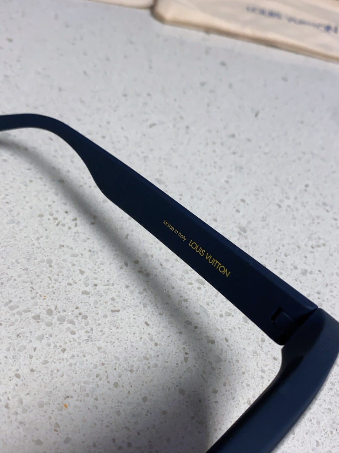 Louis Vuitton Square Blue Lens Sunglasses for Men & Women - detail image 8
