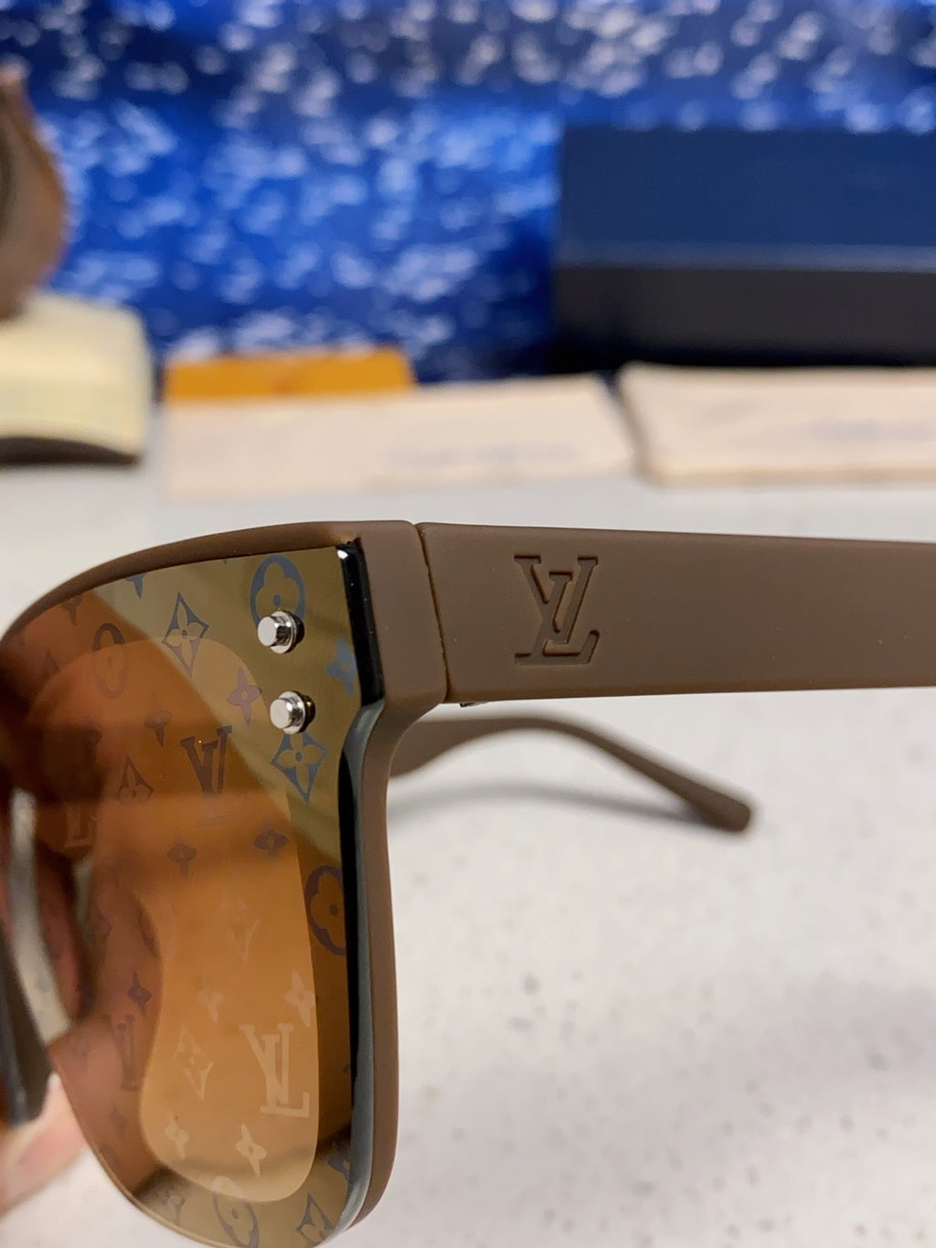 Louis Vuitton Square Brown Lens Sunglasses for Men & Women - 493057 - detail image 7