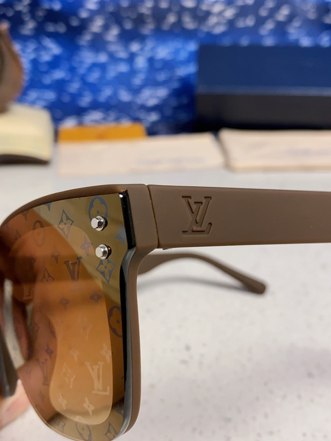 Louis Vuitton Square Brown Lens Sunglasses for Men & Women - 493057 - detail image 7