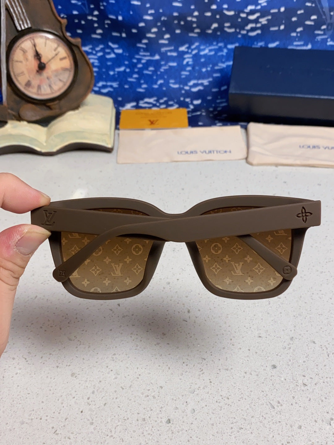 Louis Vuitton Square Brown Lens Sunglasses for Men & Women - 493057 - detail image 5