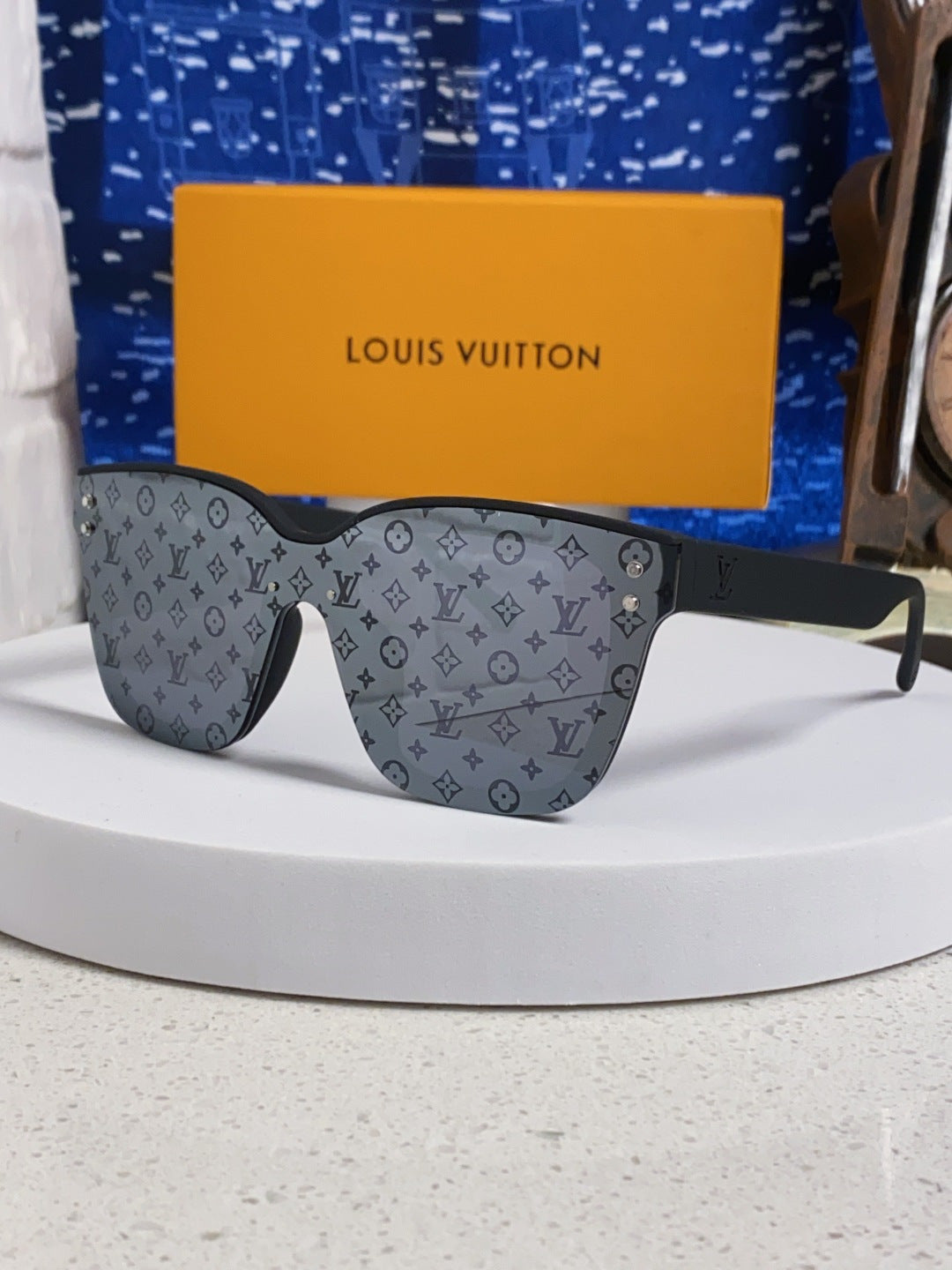 Louis Vuitton Square Gray Lens Sunglasses for Men & Women - 493047
