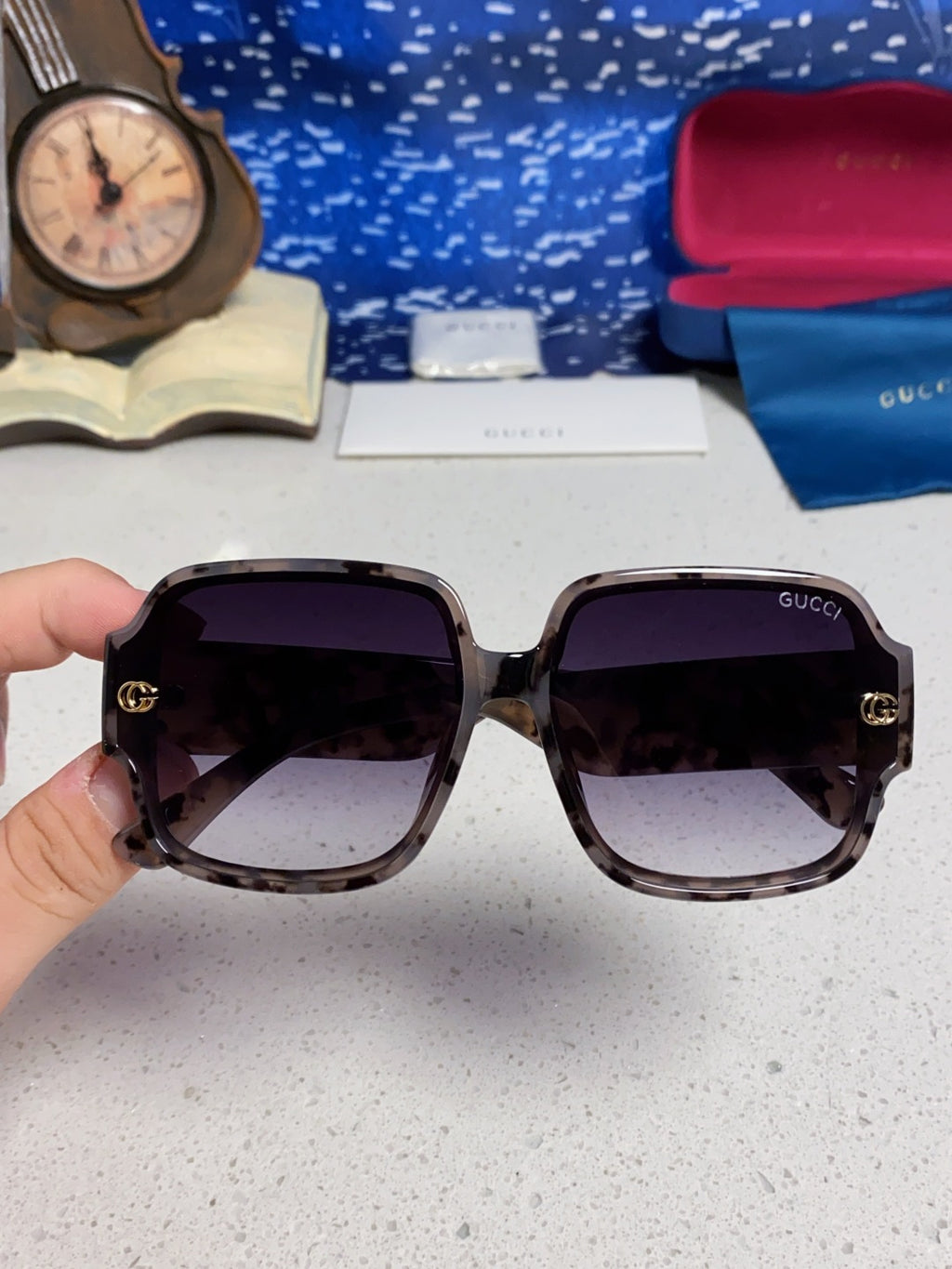 Gucci Fashion Silver Lens Sunglasses for Men & Women - 493349 - detail image 4
