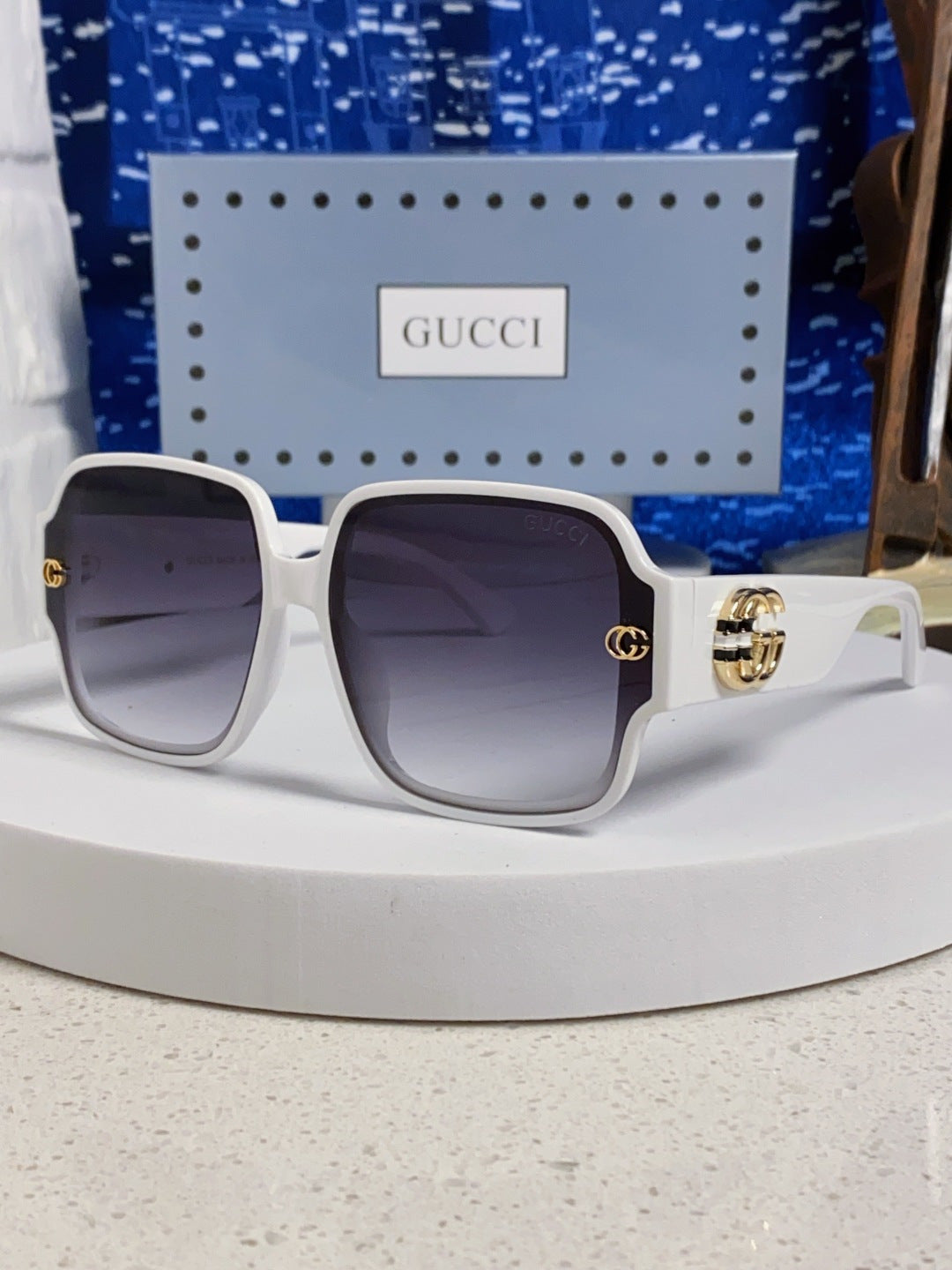 Gucci Fashion Silver Lens Sunglasses for Men & Women - 493351