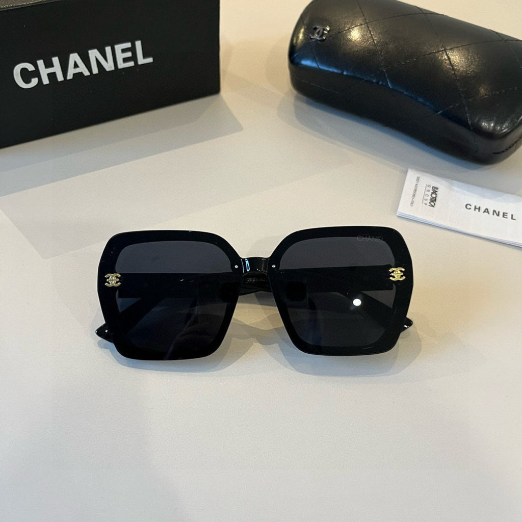 Chanel Fashion Black Lens Sunglasses for Men & Women - 431562 - detail image 5