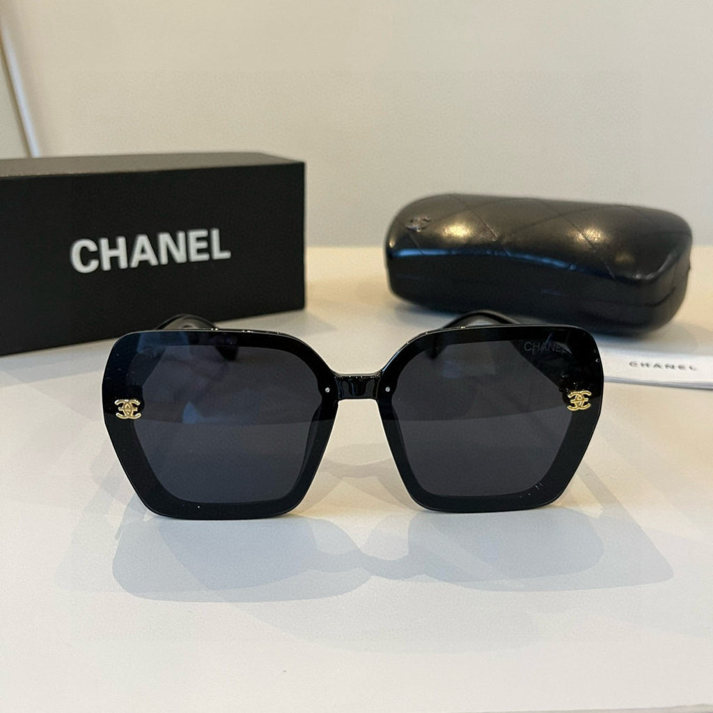 Chanel Fashion Black Lens Sunglasses for Men & Women - 431562 - detail image 2