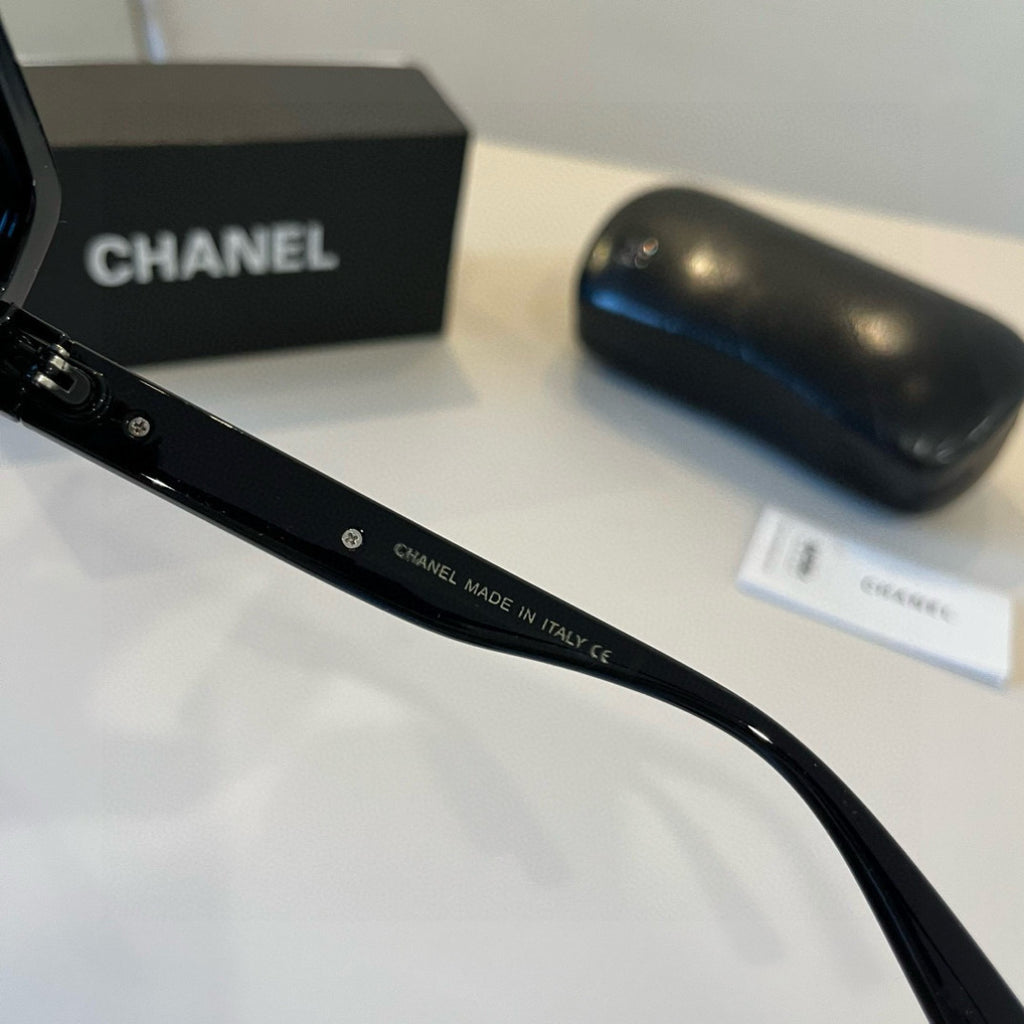Chanel Fashion Black Lens Sunglasses for Men & Women - 431562 - detail image 11
