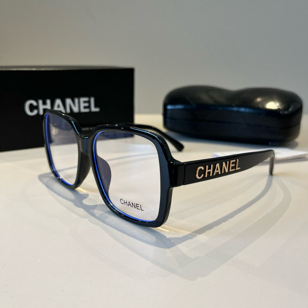 Chanel Oversized Black Lens Sunglasses for Men & Women - 486576 - detail image 3