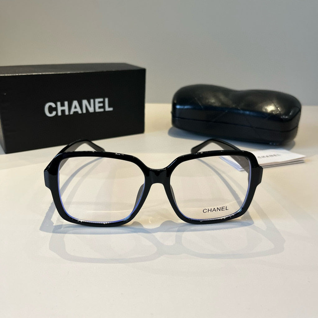 Chanel Oversized Black Lens Sunglasses for Men & Women - 486576 - detail image 2