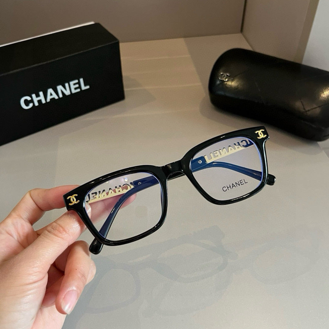 Chanel Oversized Silver Lens Sunglasses for Men & Women - 493574 - detail image 2