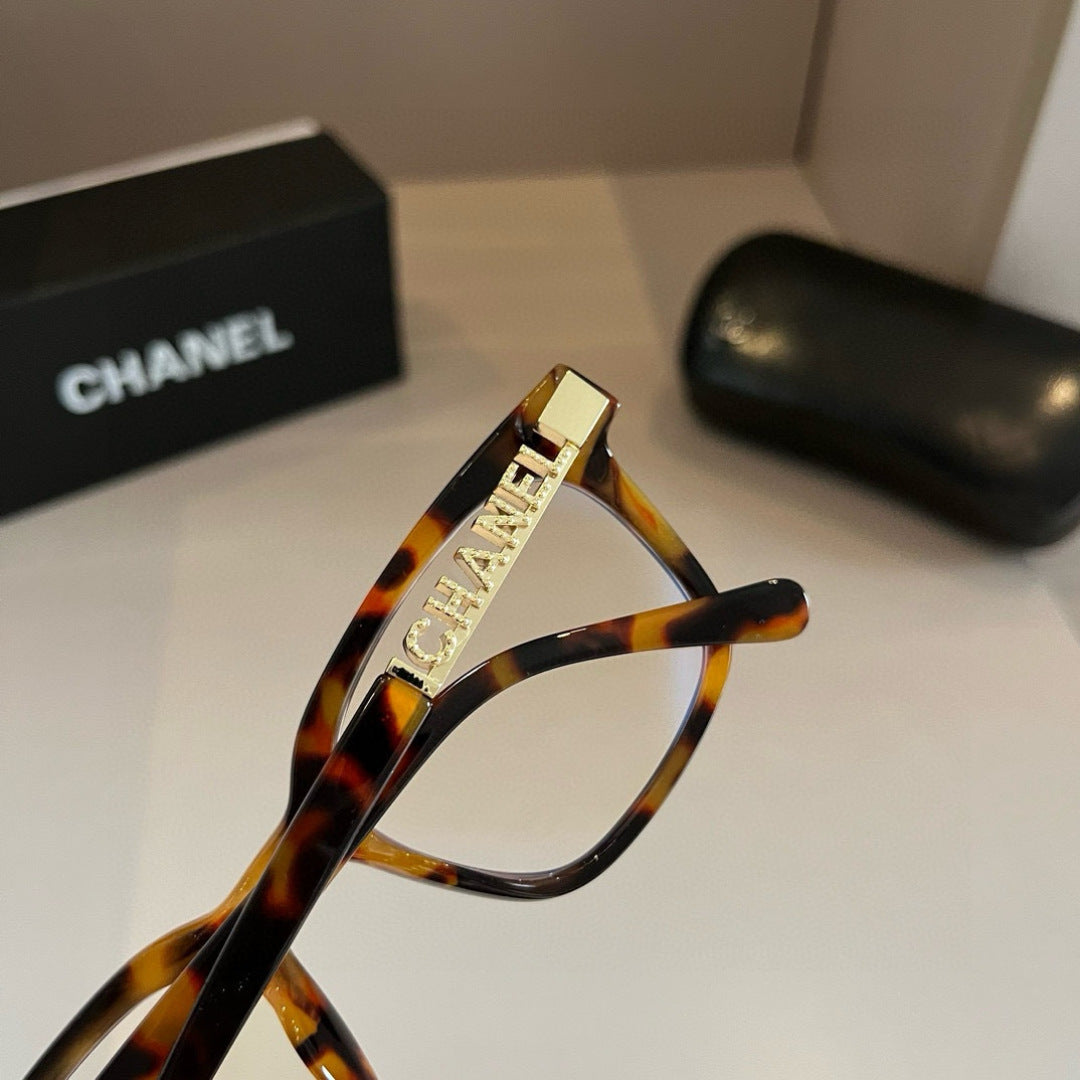 Chanel Oversized Brown Lens Sunglasses for Men & Women - detail image 6