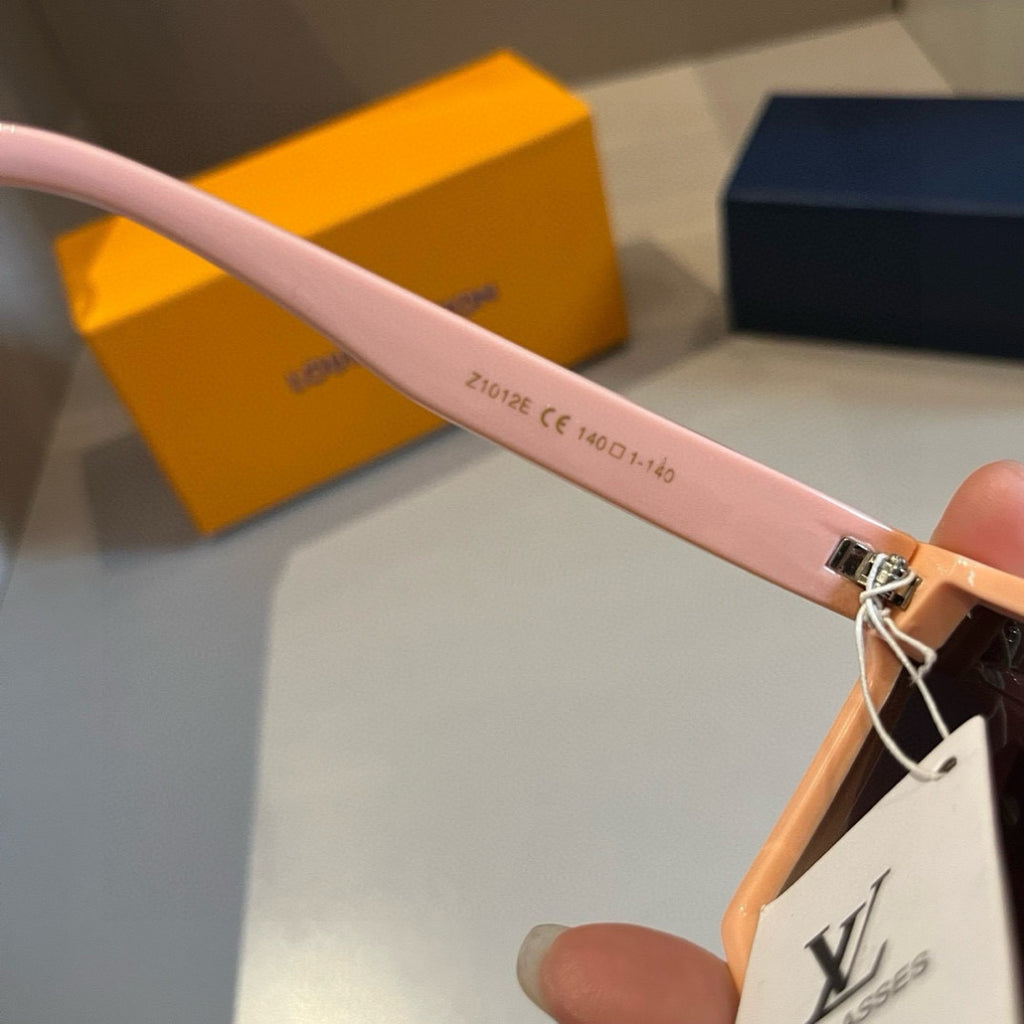 Louis Vuitton Fashion Gold Lens Sunglasses for Men & Women - 464683 - detail image 9