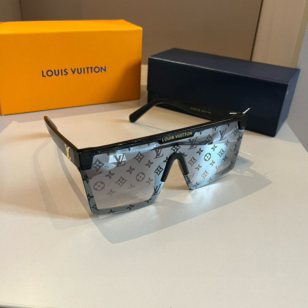 Louis Vuitton Fashion Gold Lens Sunglasses for Men & Women - 464684