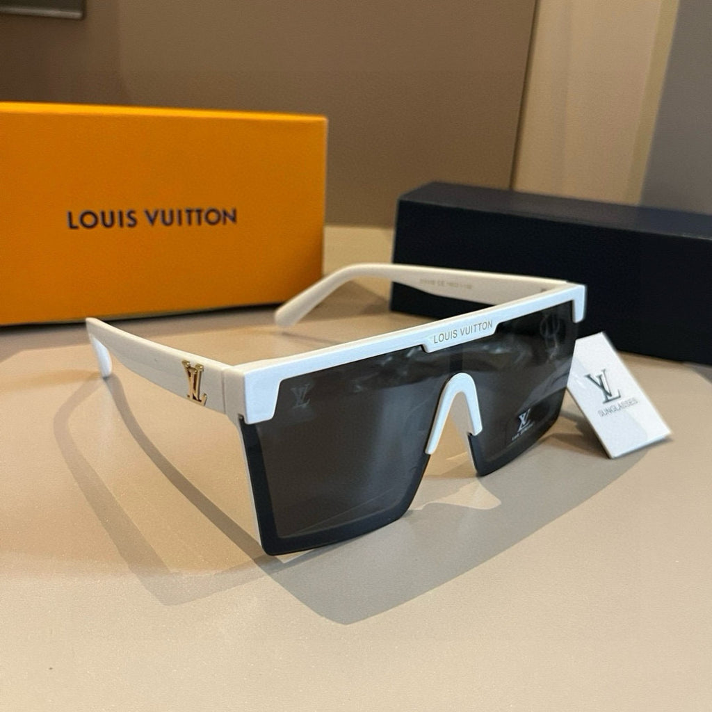 Louis Vuitton Fashion Gold Lens Sunglasses for Men & Women - 464685