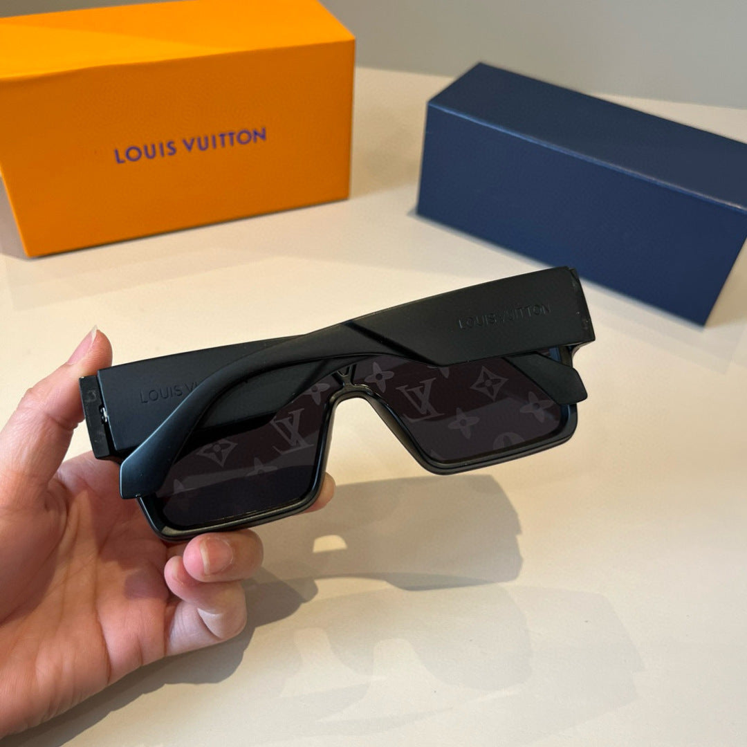Louis Vuitton Fashion Gray Lens Sunglasses for Men & Women - 464687 - detail image 6