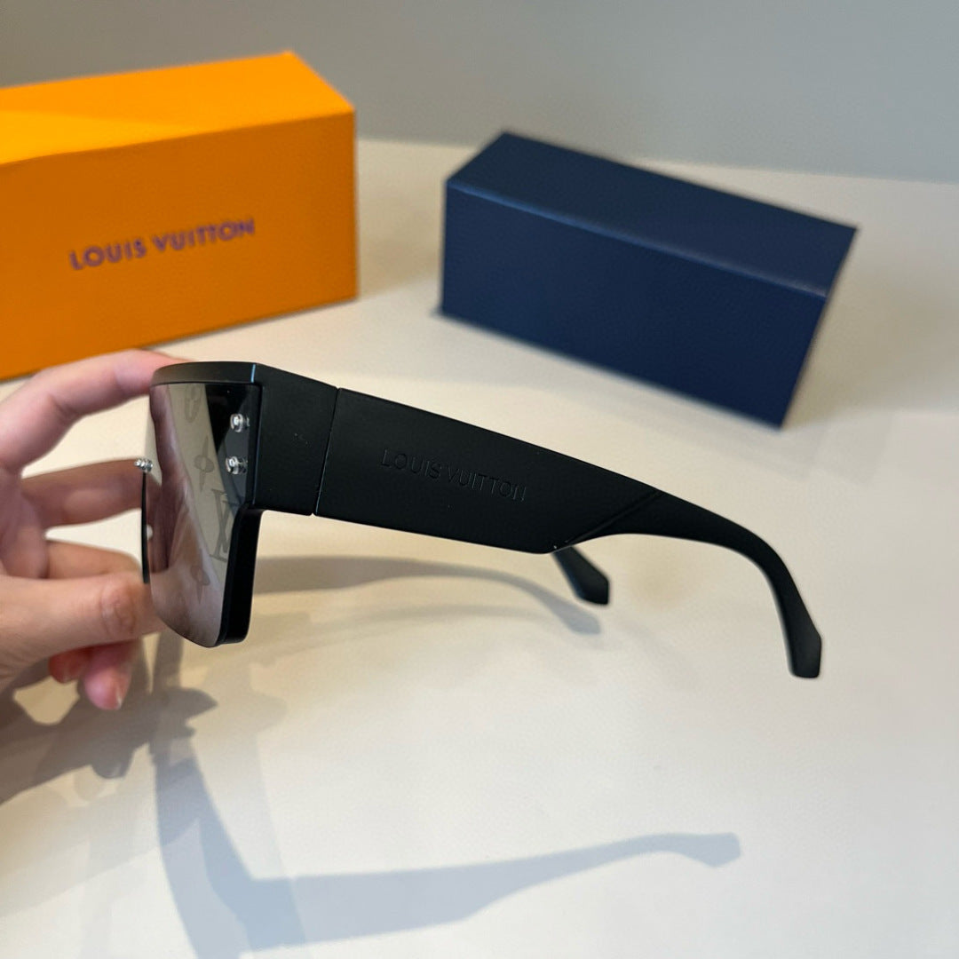 Louis Vuitton Fashion Gray Lens Sunglasses for Men & Women - 464687 - detail image 4