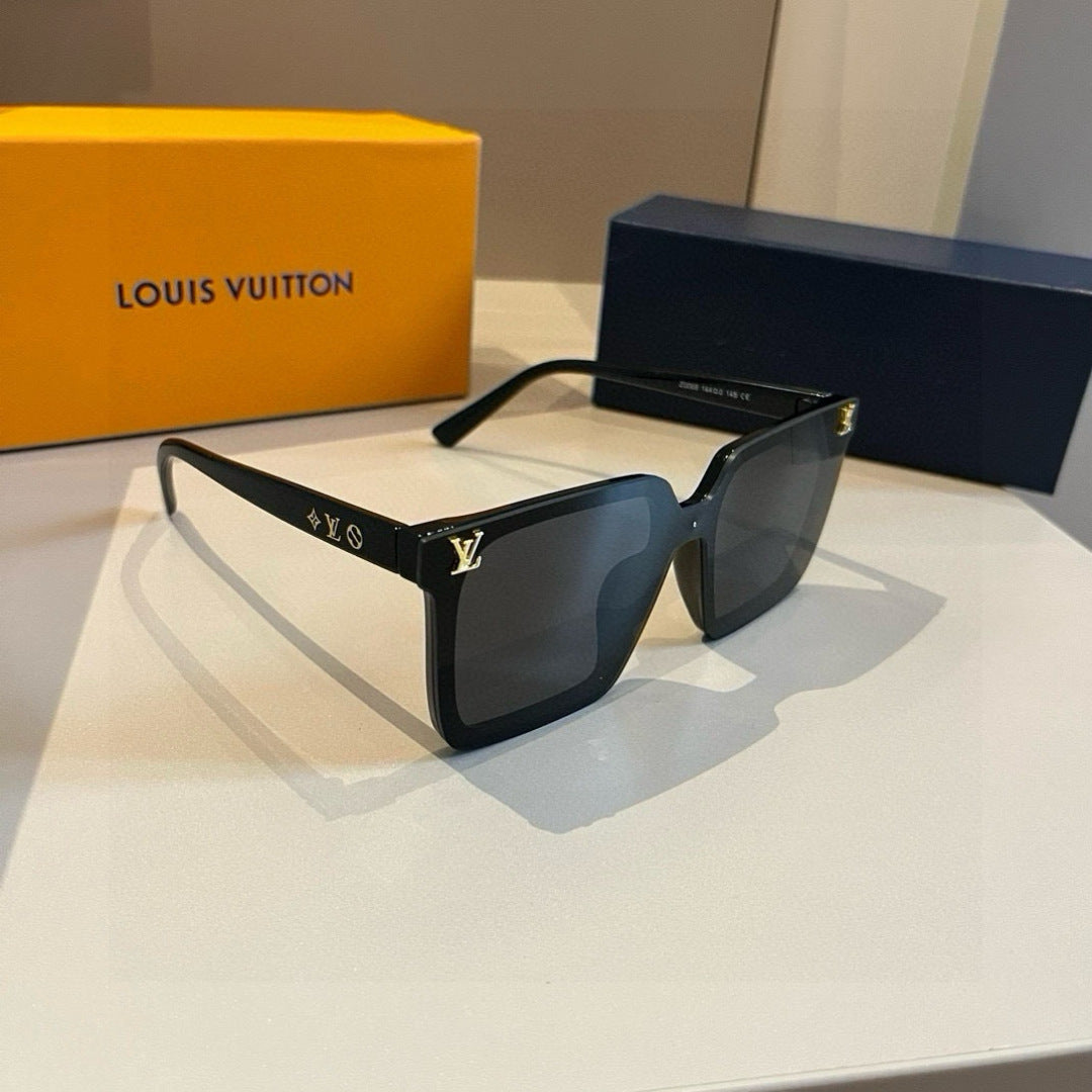 Louis Vuitton Fashion Gold Lens Sunglasses for Men & Women - 464688