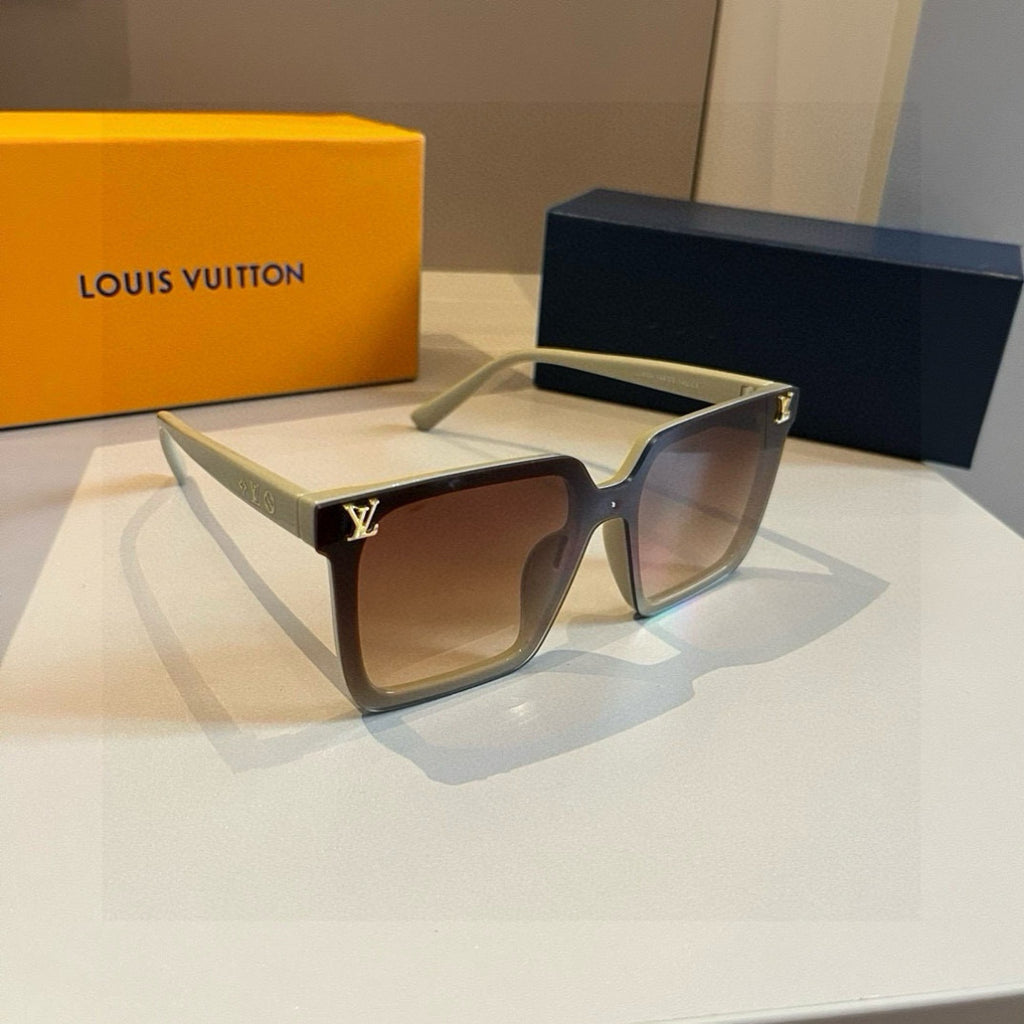 Louis Vuitton Fashion Gold Lens Sunglasses for Men & Women - 464689