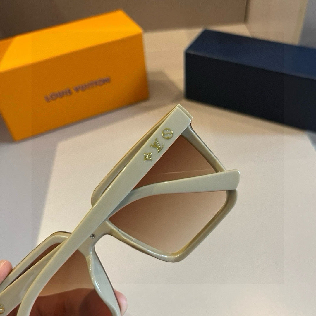 Louis Vuitton Fashion Gold Lens Sunglasses for Men & Women - 464689 - detail image 7