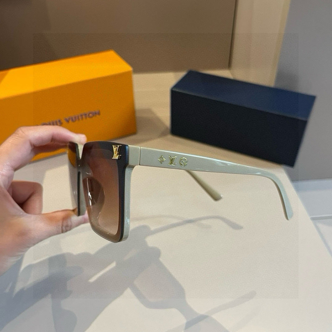 Louis Vuitton Fashion Gold Lens Sunglasses for Men & Women - 464689 - detail image 4