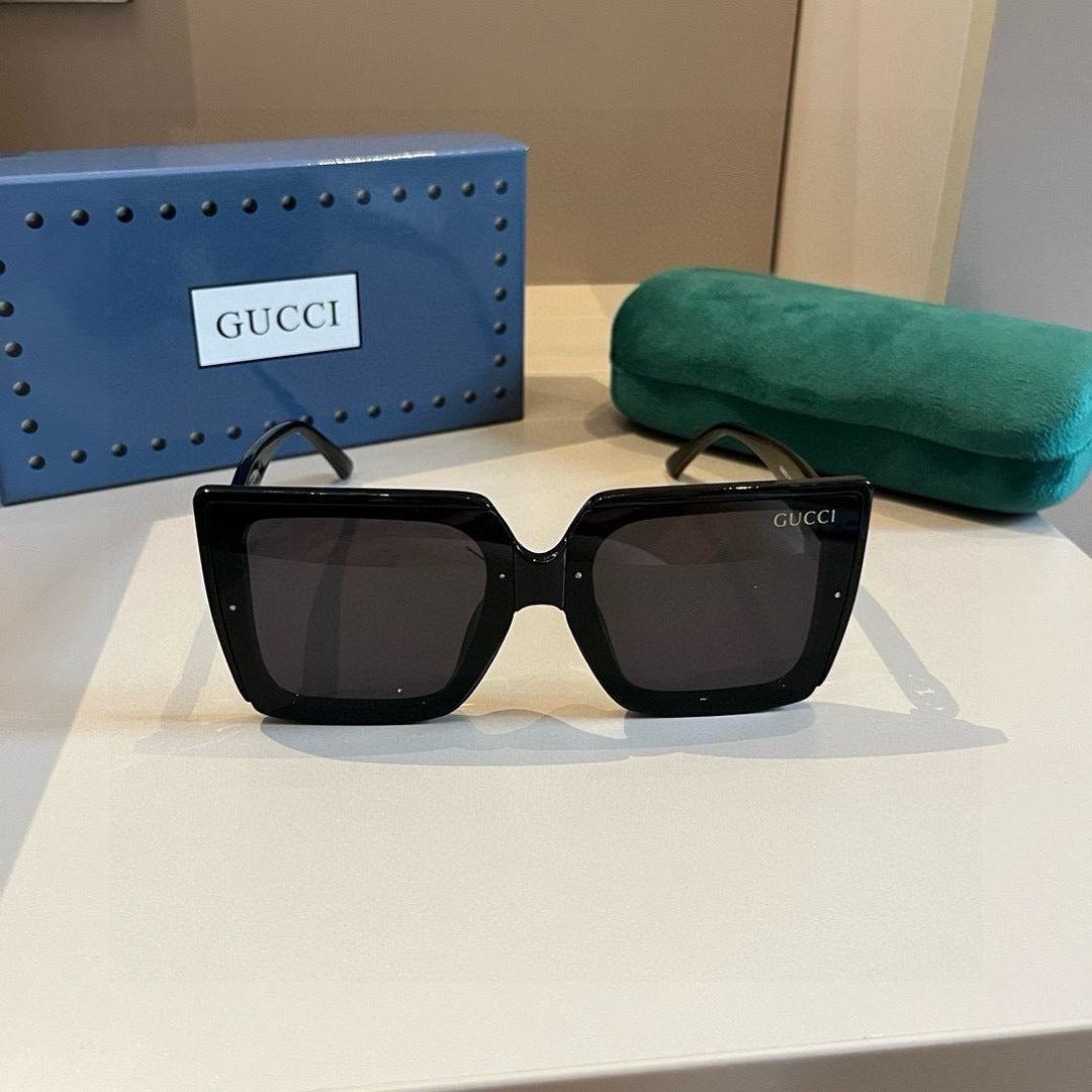 Gucci Oversized Gold Lens Sunglasses for Women - detail image 3