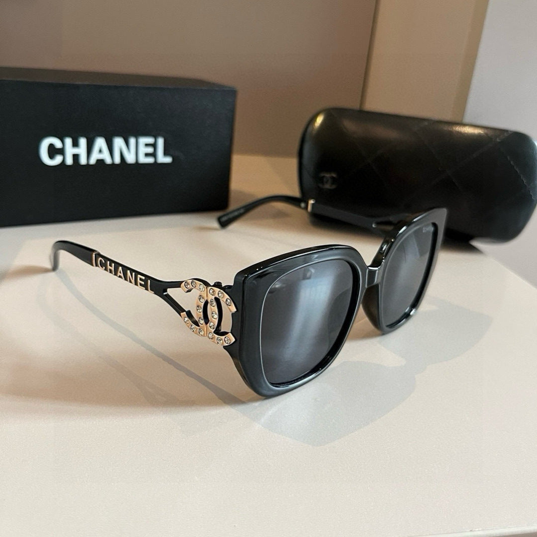 Chanel Fashion Silver Lens Sunglasses for Men & Women - 465139