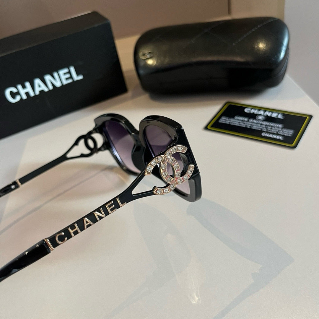 Chanel Fashion Silver Lens Sunglasses for Men & Women - 465142 - detail image 2