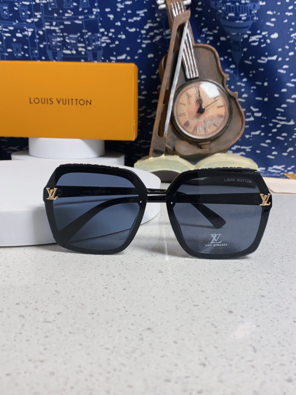 Louis Vuitton Polarized Square Blue Lens Sunglasses for Women - detail image 9