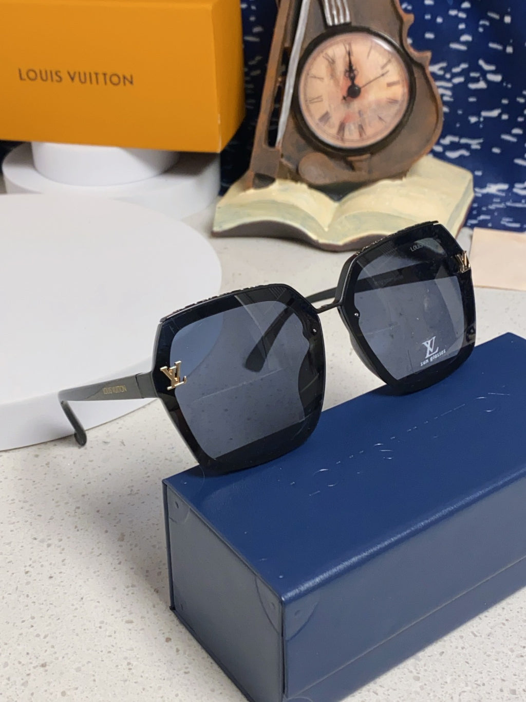 Louis Vuitton Polarized Square Blue Lens Sunglasses for Women - detail image 10