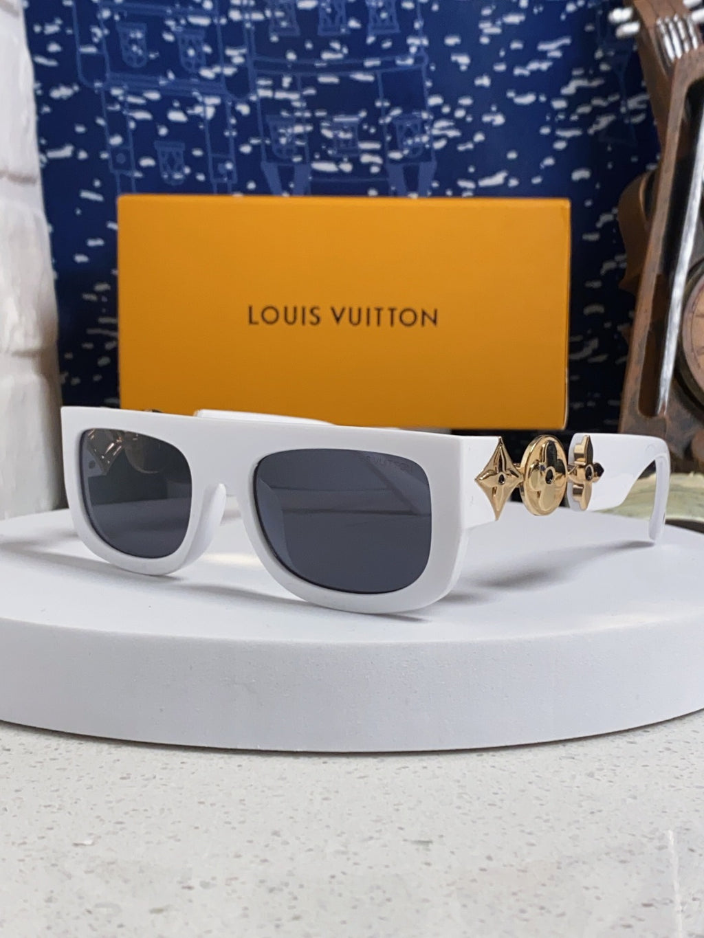 Louis Vuitton Square Silver Lens Sunglasses for Men & Women - 431114
