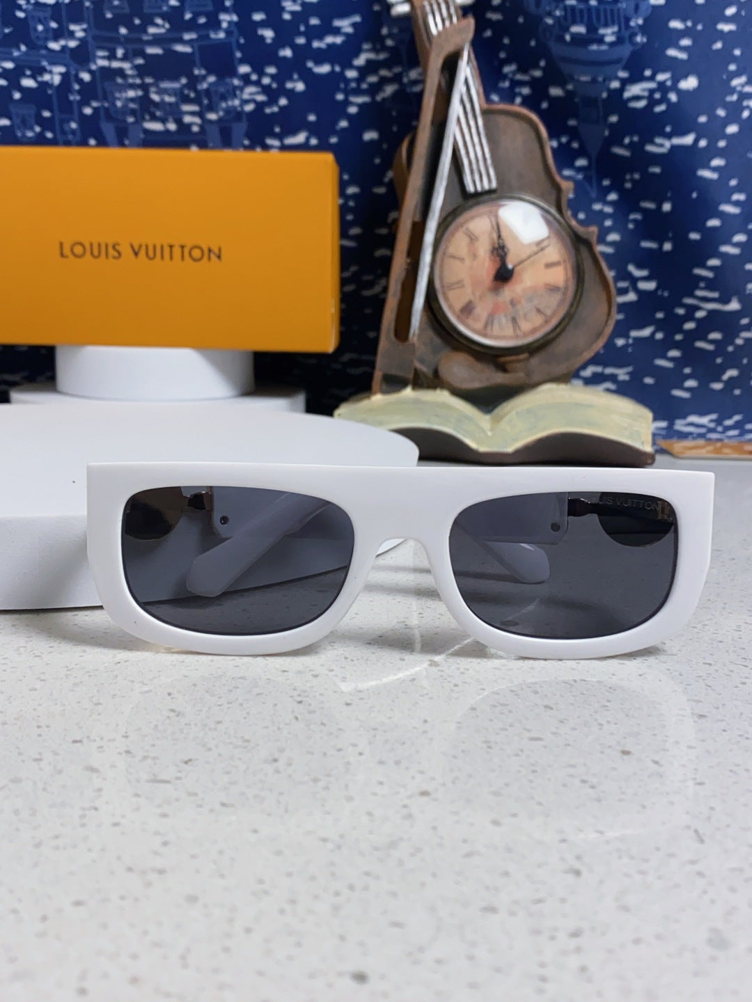 Louis Vuitton Square Silver Lens Sunglasses for Men & Women - 431114 - detail image 9
