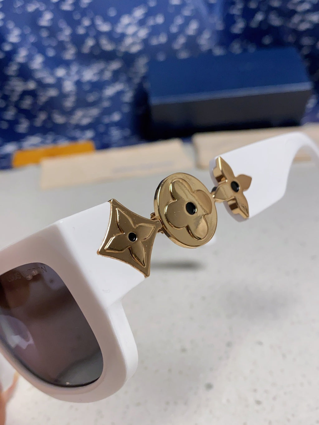 Louis Vuitton Square Silver Lens Sunglasses for Men & Women - 431114 - detail image 7