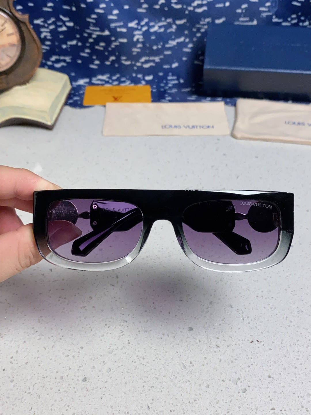 Louis Vuitton Square Brown Lens Sunglasses for Men & Women - 431116 - detail image 3