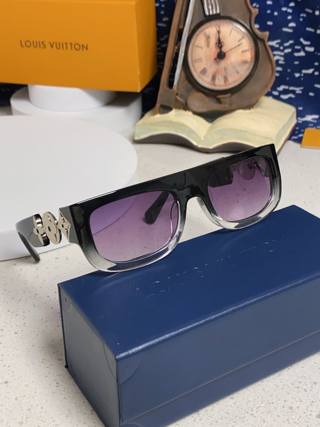 Louis Vuitton Square Brown Lens Sunglasses for Men & Women - 431116 - detail image 9