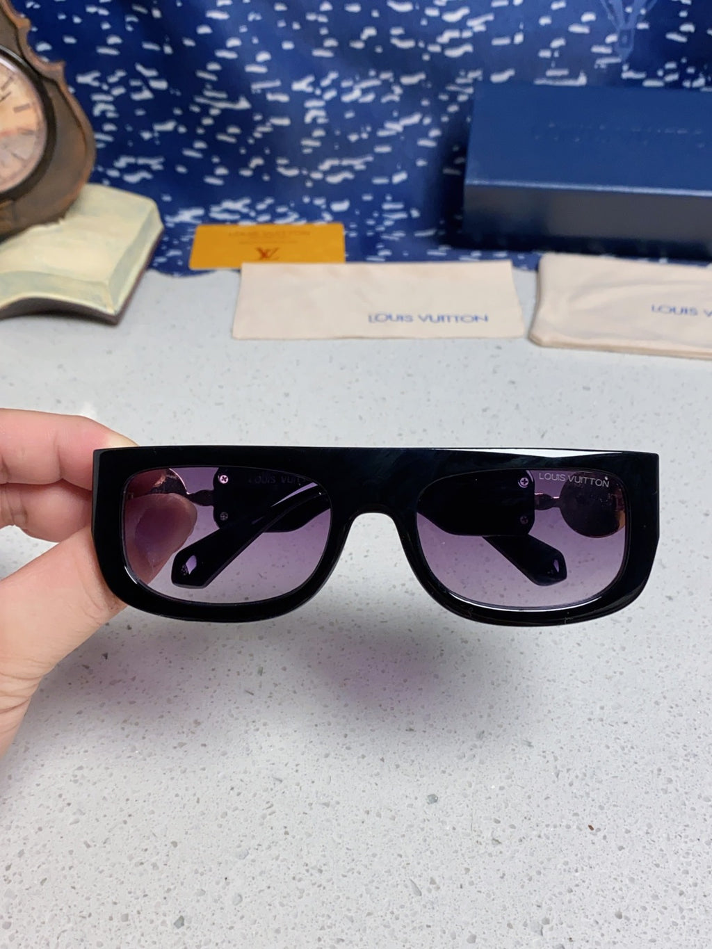 Louis Vuitton Square Brown Lens Sunglasses for Men & Women - 431117 - detail image 4