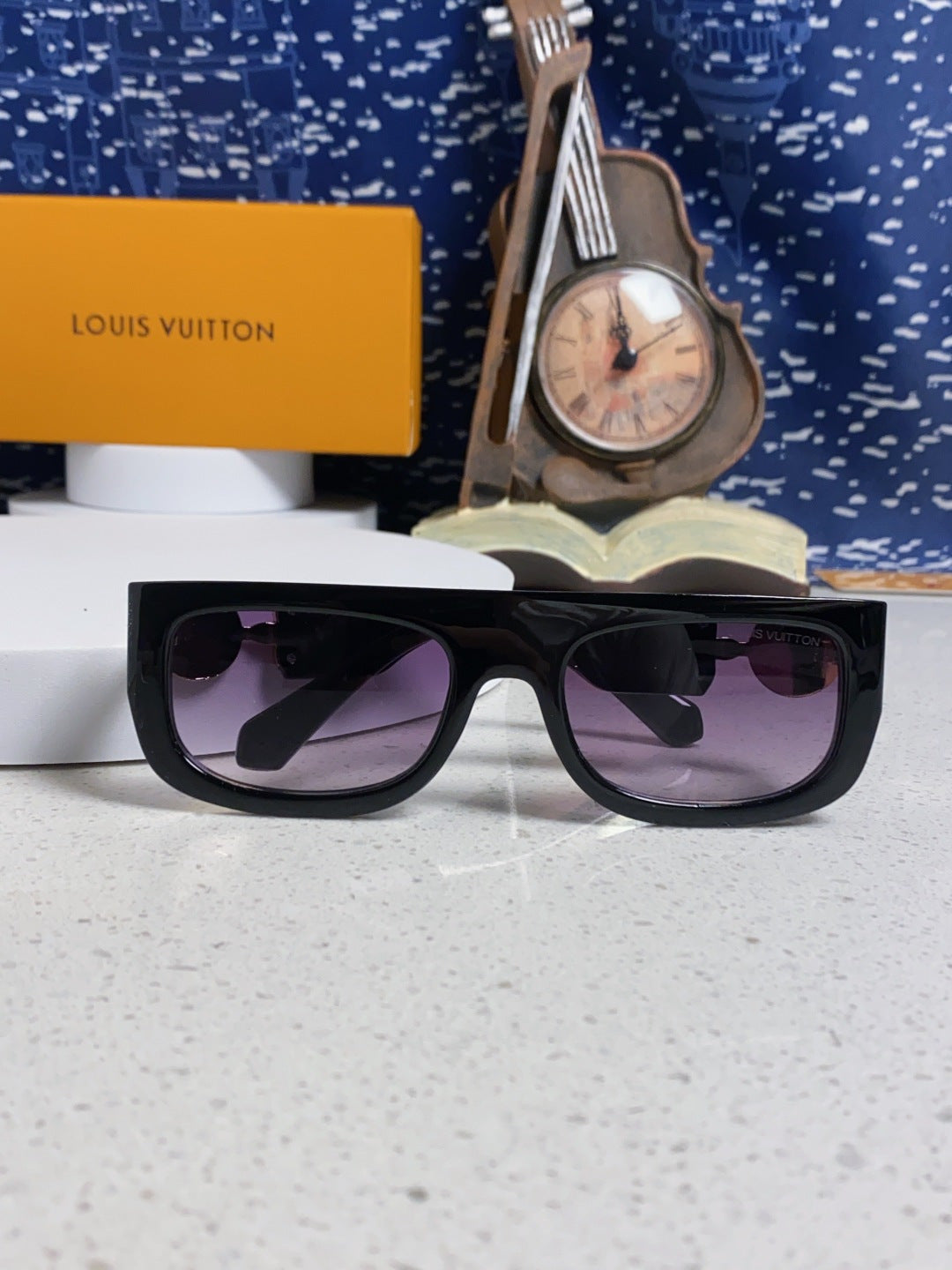 Louis Vuitton Square Brown Lens Sunglasses for Men & Women - 431117 - detail image 9