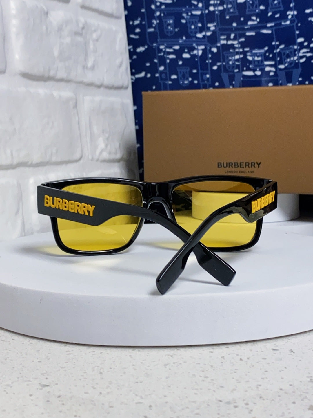Burberry Polarized Square Yellow Lens Sunglasses for Men & Women - detail image 3