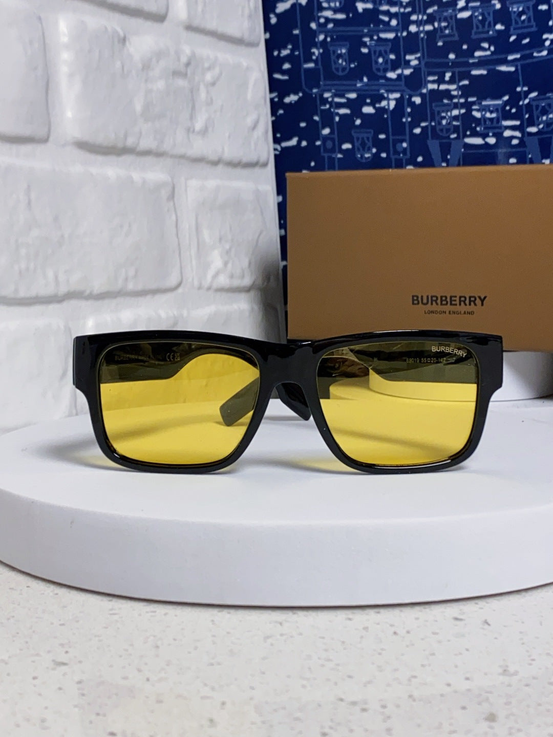 Burberry Polarized Square Yellow Lens Sunglasses for Men & Women - 867195 - detail image 2