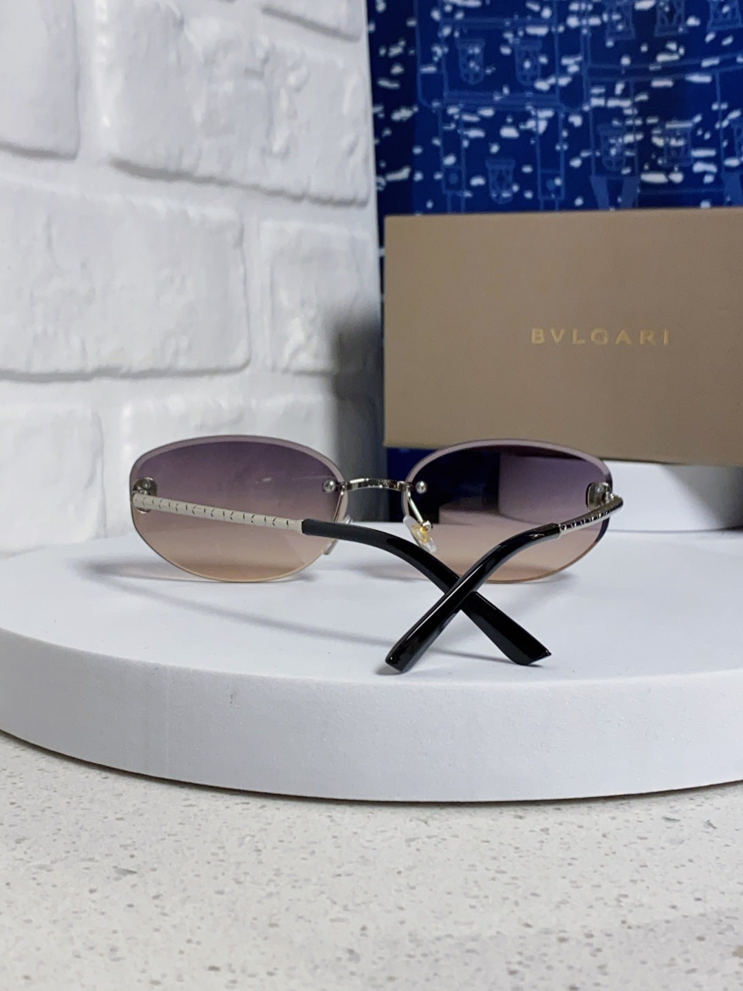 Bottega Veneta Lightweight Metal Rimless Silver Lens Sunglasses - 466347 - detail image 3