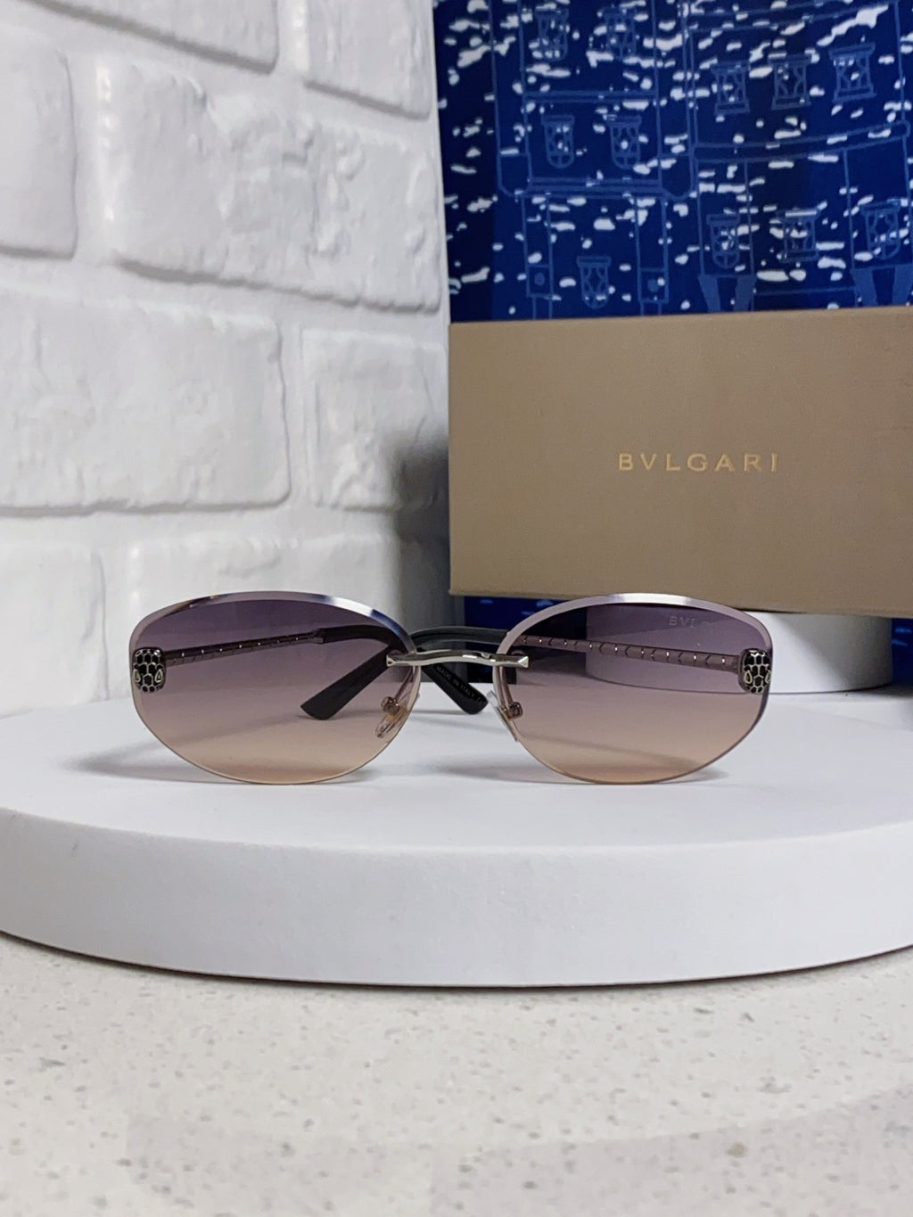 Bottega Veneta Lightweight Metal Rimless Silver Lens Sunglasses - 466347 - detail image 2