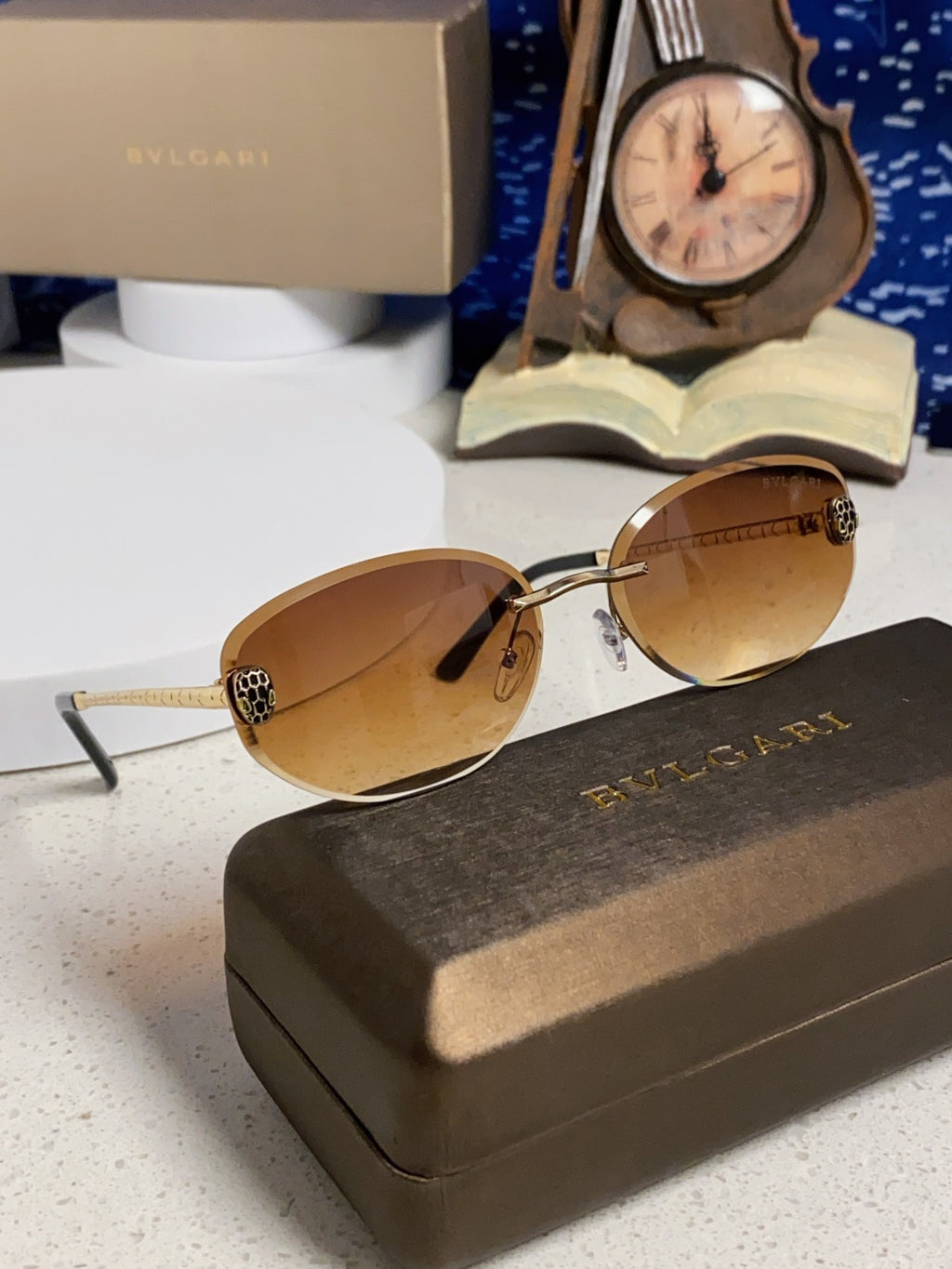 Bottega Veneta Lightweight Metal Rimless Brown Lens Sunglasses for Men & Women - detail image 10