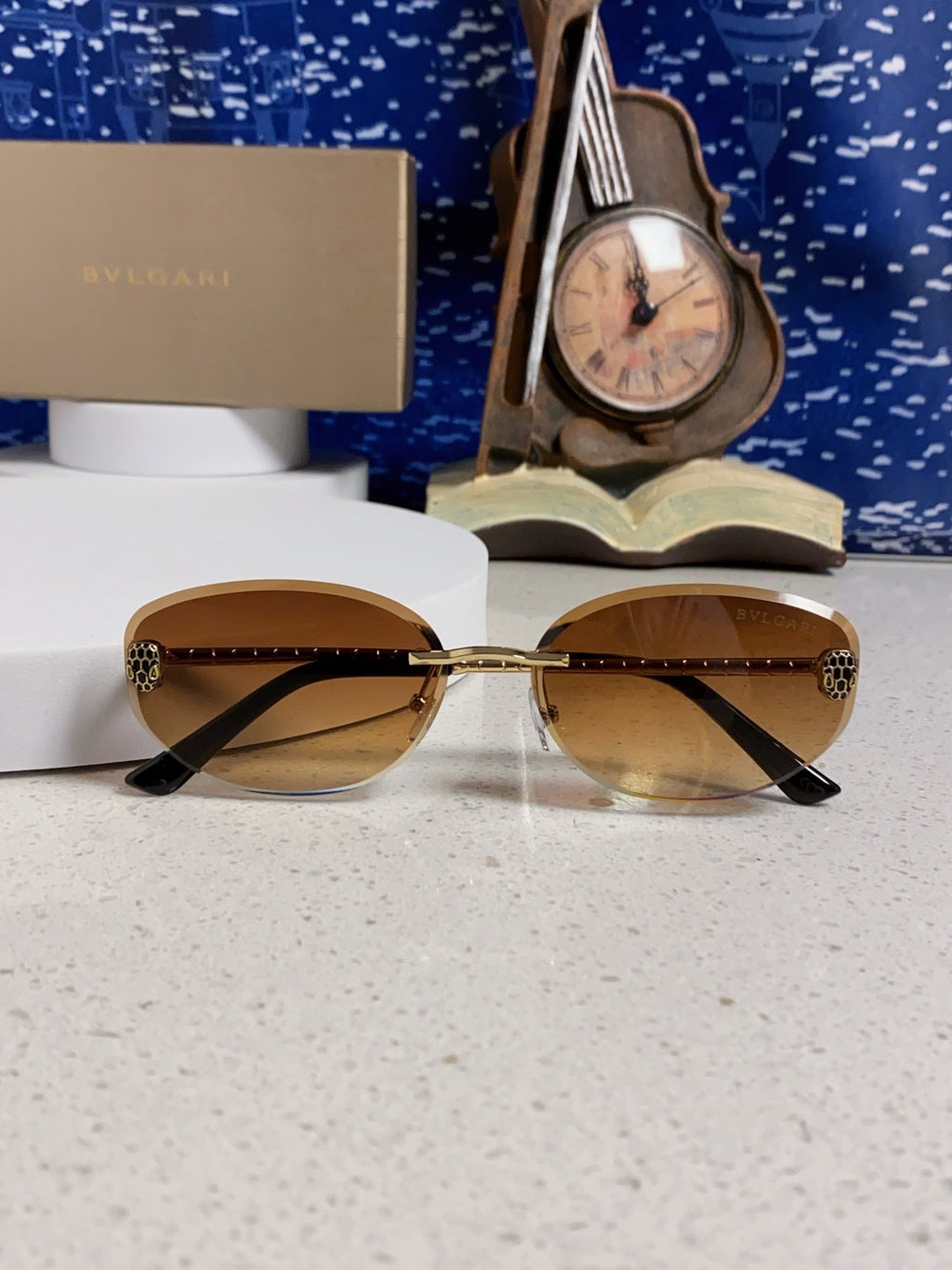 Bottega Veneta Lightweight Metal Rimless Brown Lens Sunglasses for Men & Women - detail image 9