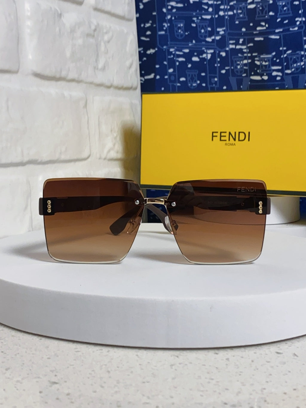 Fendi Lightweight Rimless Brown Lens Sunglasses for Women - detail image 2