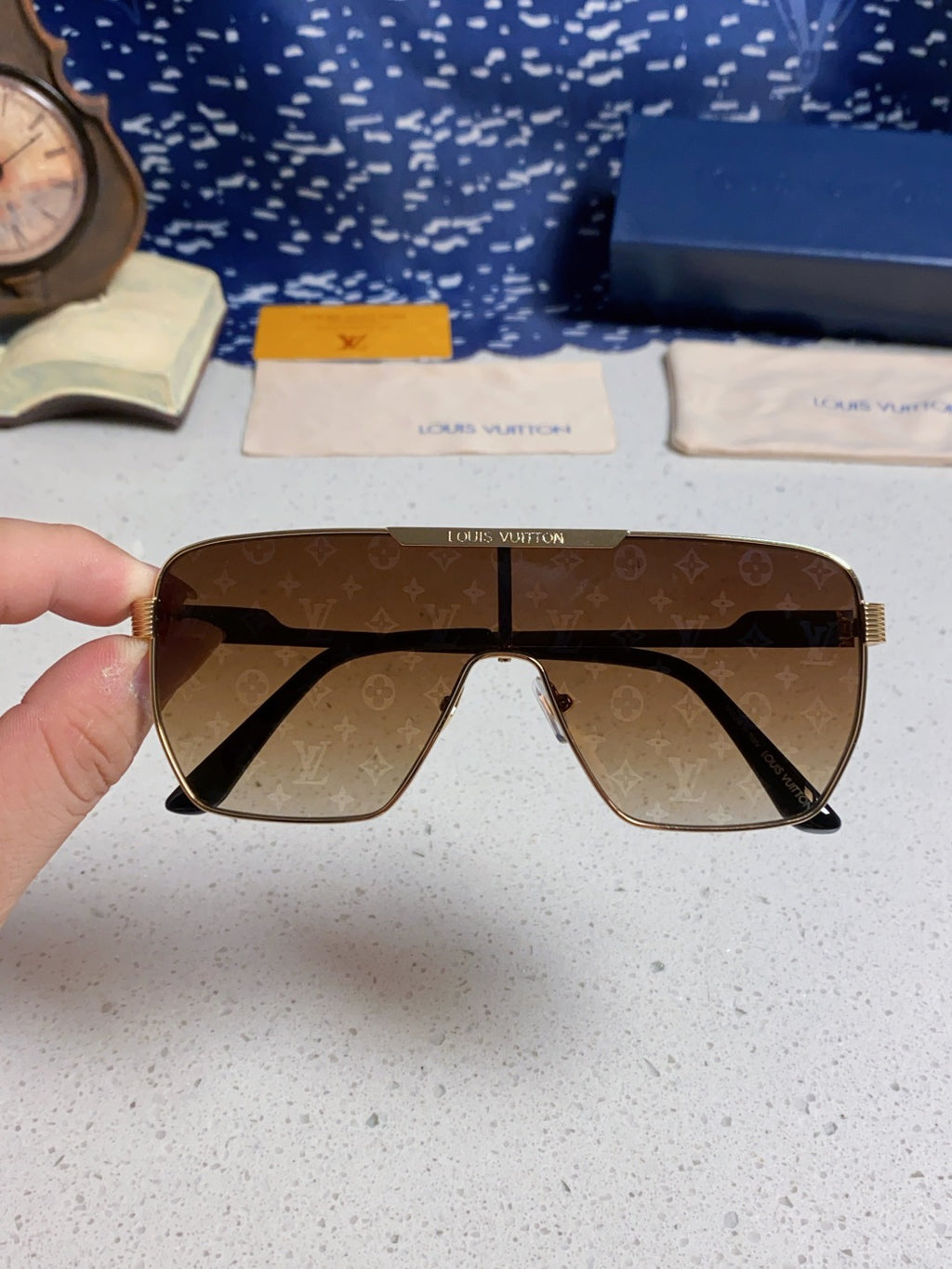 Louis Vuitton Square Brown Lens Sunglasses for Men & Women - detail image 4